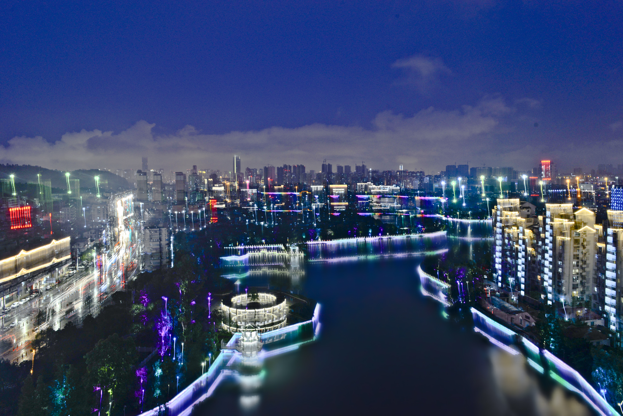 温州晚报:瓯海会昌河: 政府主导 民间支持,树立治水标杆