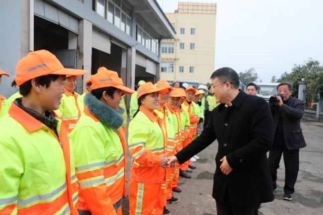 区领导钱素文,何念国,黄建春,王素贞,毛伟平,留红光等参加活动.