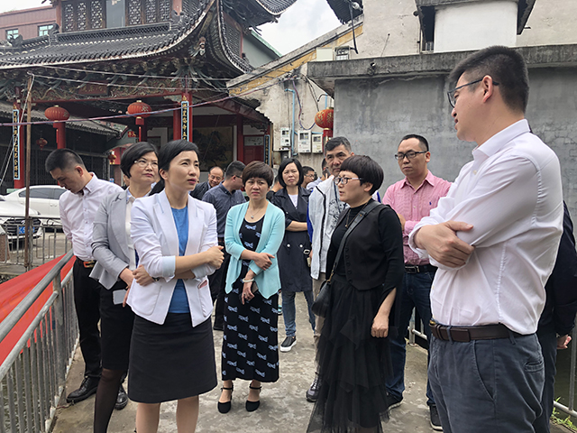 区委副书记,政法委书记钱素文率队先后查看了丽岙街道山前河,林山