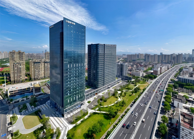 ����������ͷ�����ۡ�Ϊ���ȣ������۸�Ƶ�������ӣ�