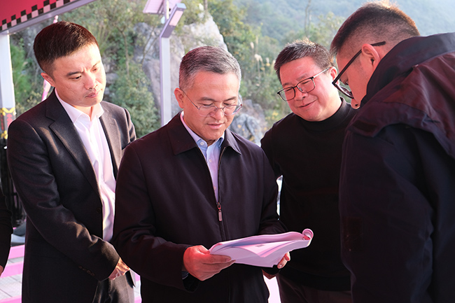 ͳ�����÷�չ�밲ȫ�����Ʒ忪չ�ƶ�ʵ�֡�����ȷ�������ж�������