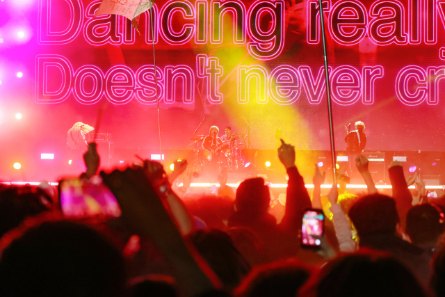 �˳���ӿӭ����