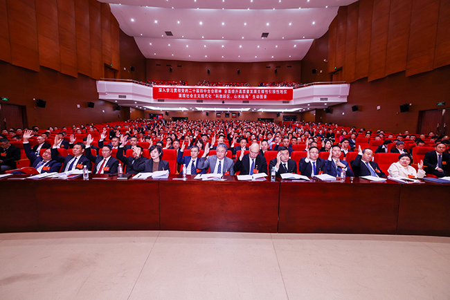 걺���ʮ���˴���λ���¡�ؿ�Ļ