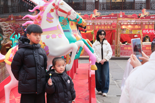 �����Ͻ��´�ͼ��