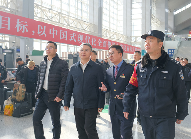 ���Ʒ嶽�鴺�˱��ϡ���ǰ��ȫ��������