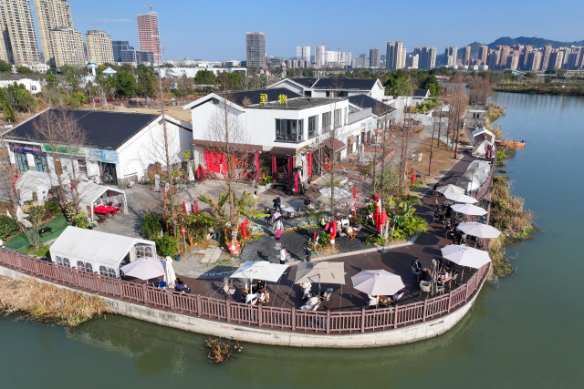 �´���һ�ƿ��㣬����ʪ�ؿ��ȹ����ݡ��������ζ