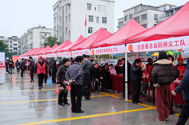 ѧ�׷���ж� 걺��ⳡ�幤����ů�Ŀ�չ