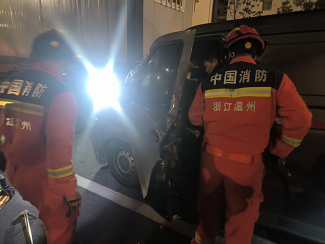 �賿ͻ��������Ա������걺��������پ�Ԯ