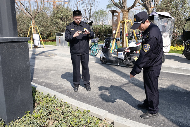 ���㡰�廨���� 걺�ȫ������԰��԰�ܱ߻���ӭʢ��