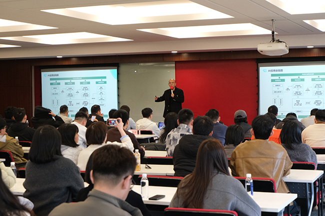 ���á�С��Ϻ����ʵսAIת�͡����ⳡ걺����̹�ѧAI�ɻ�����