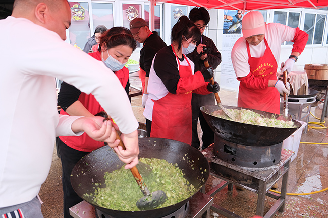 ���¶�����̧ͷ������˷�����걺�