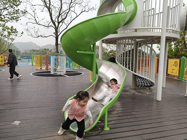 ����걺�ح�ѳ�����԰ ԰��԰�ܱ����ݿռ���Ϯ��