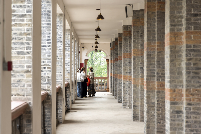 ��һ�߻�԰�������׵꿪����԰���ֻ᳡��