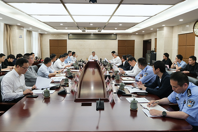 ���Ʒ��о��ڼ���԰��԰�ܱ߽�ͨ����ȫ���Ϲ���